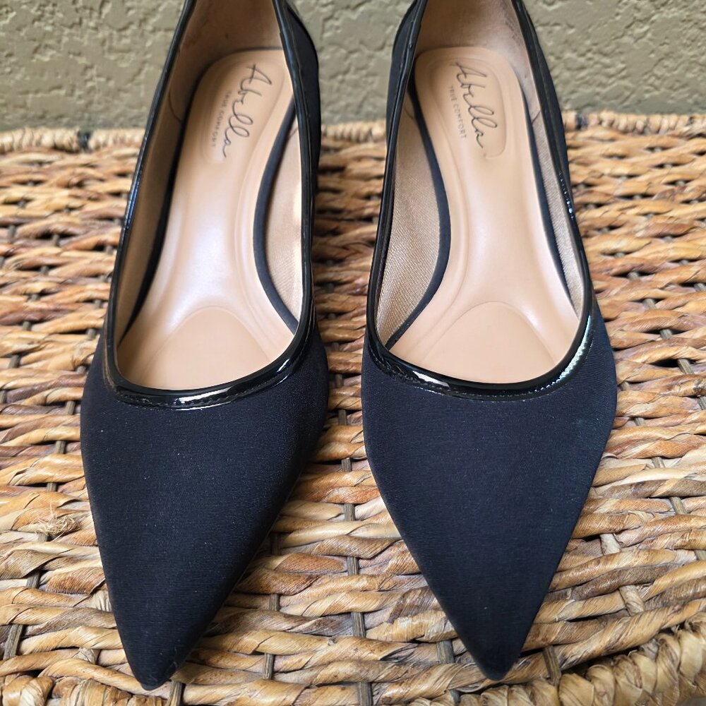 Abella-Black heeled shoe